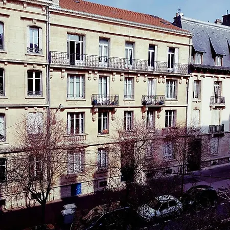 Bed & Breakfast Un Lit Sous Les Etoiles Nancy